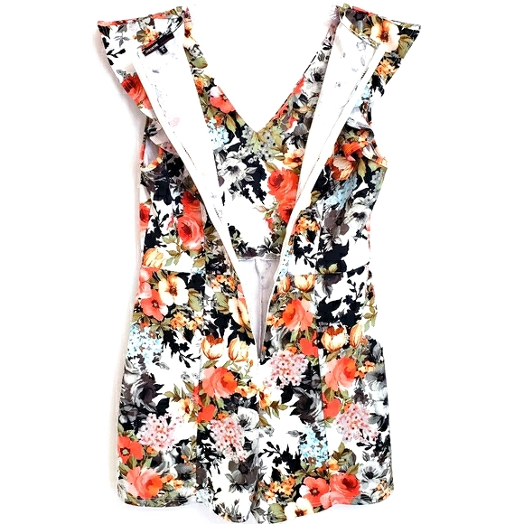 Love Culture White Garden Floral Romper - Picture 8 of 9